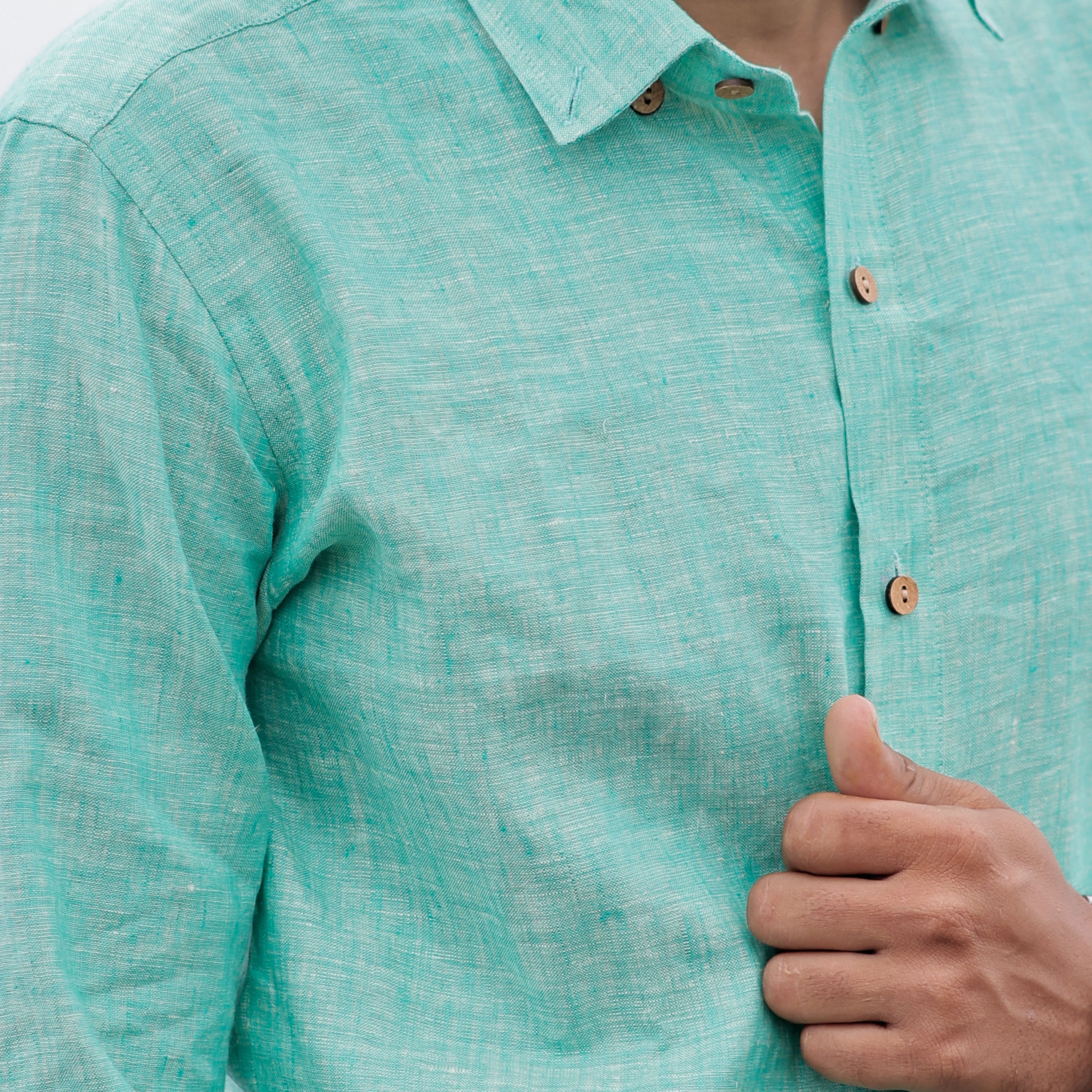 lightweight men’s shirt